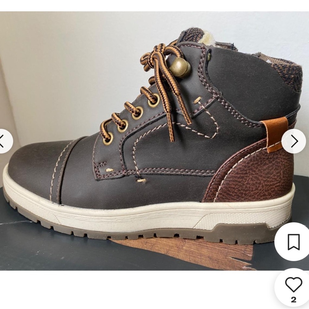 Mountain Creek Brown boots boys. Tan Rugged Lace-Up Boots with Padded Collar